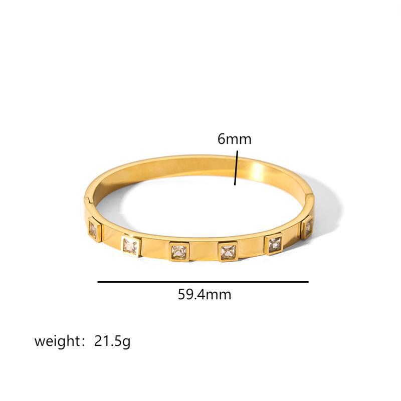 Star studded Trend Bangle