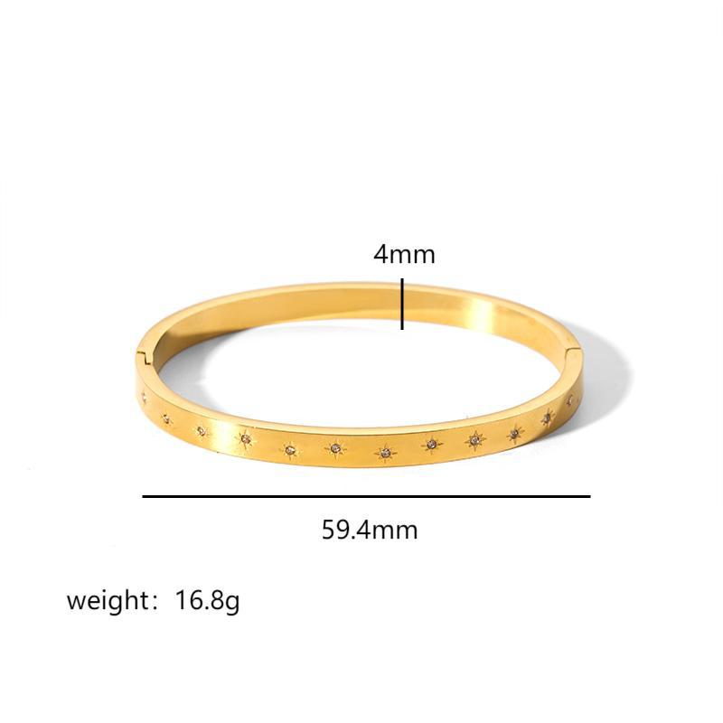 Star studded Trend Bangle