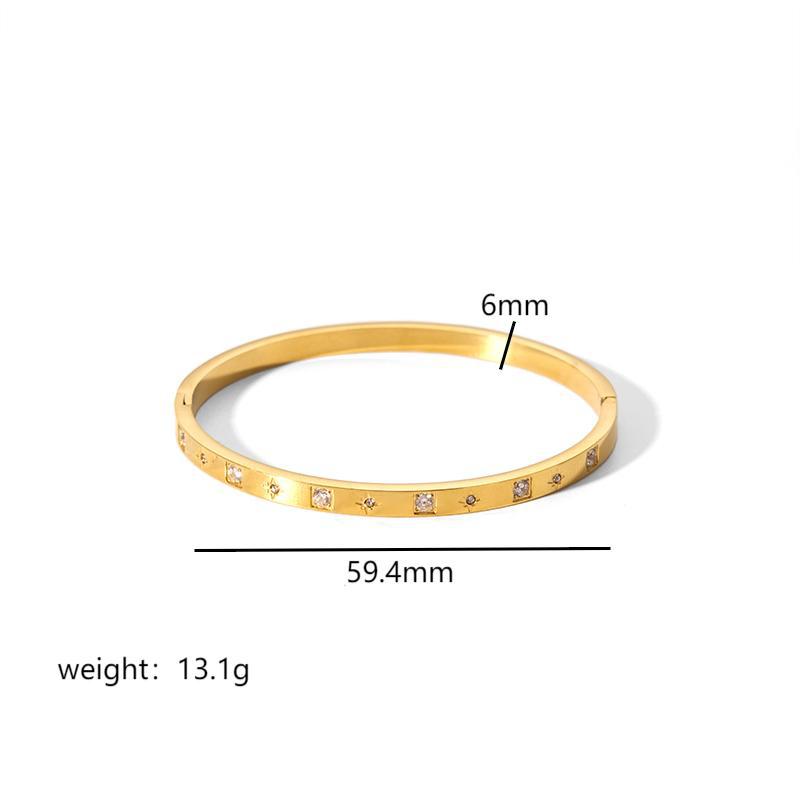 Star studded Trend Bangle