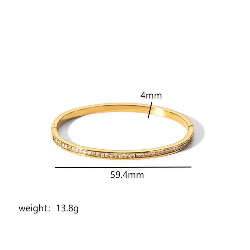 Star studded Trend Bangle