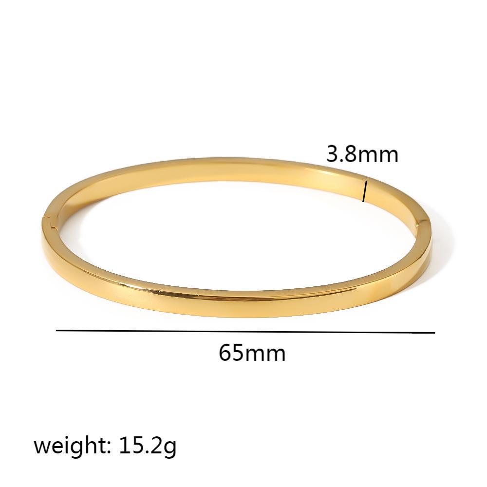 Star studded Trend Bangle