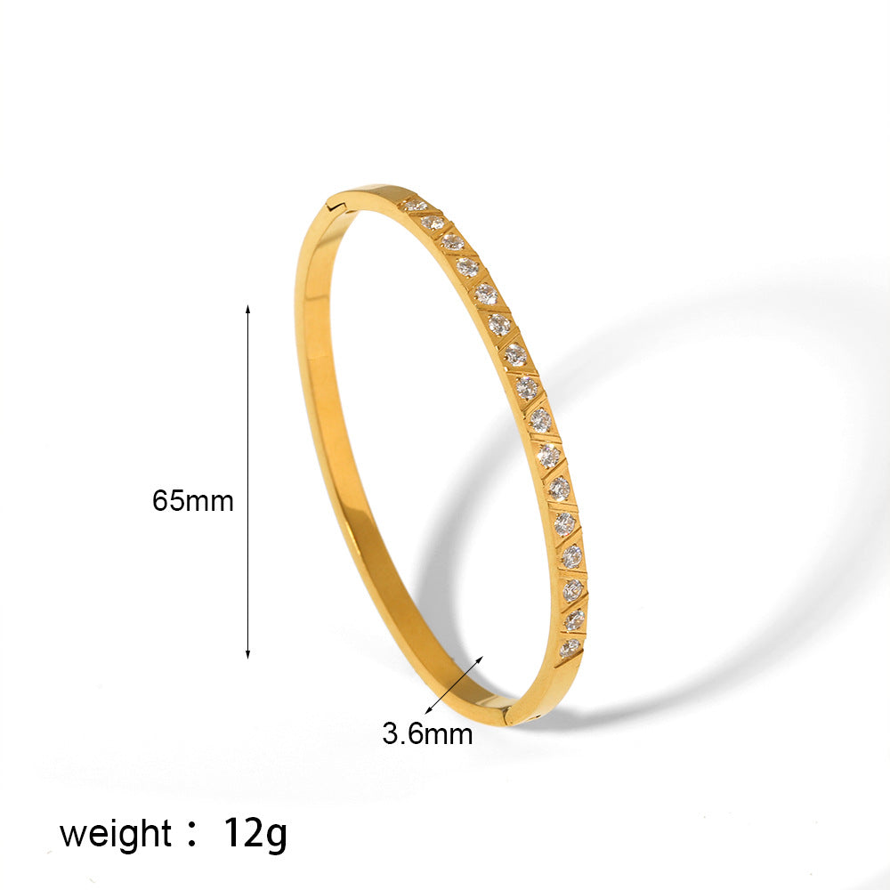 Star studded Trend Bangle