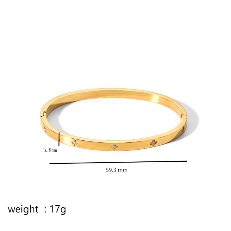 Star studded Trend Bangle
