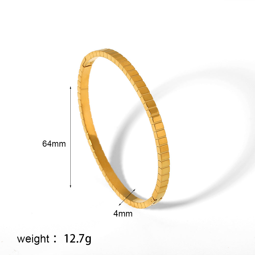 Star studded Trend Bangle