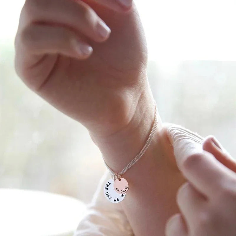 Connection bracelet