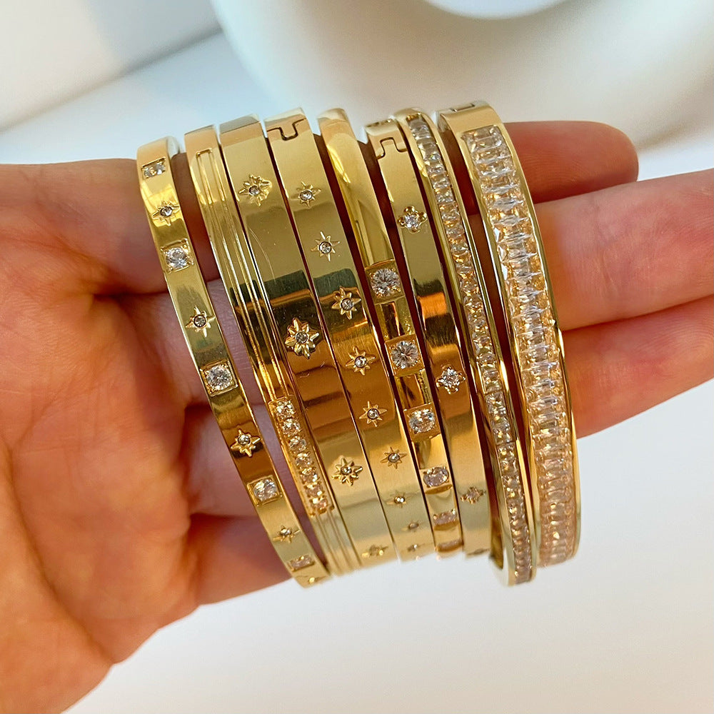 Star studded Trend Bangle